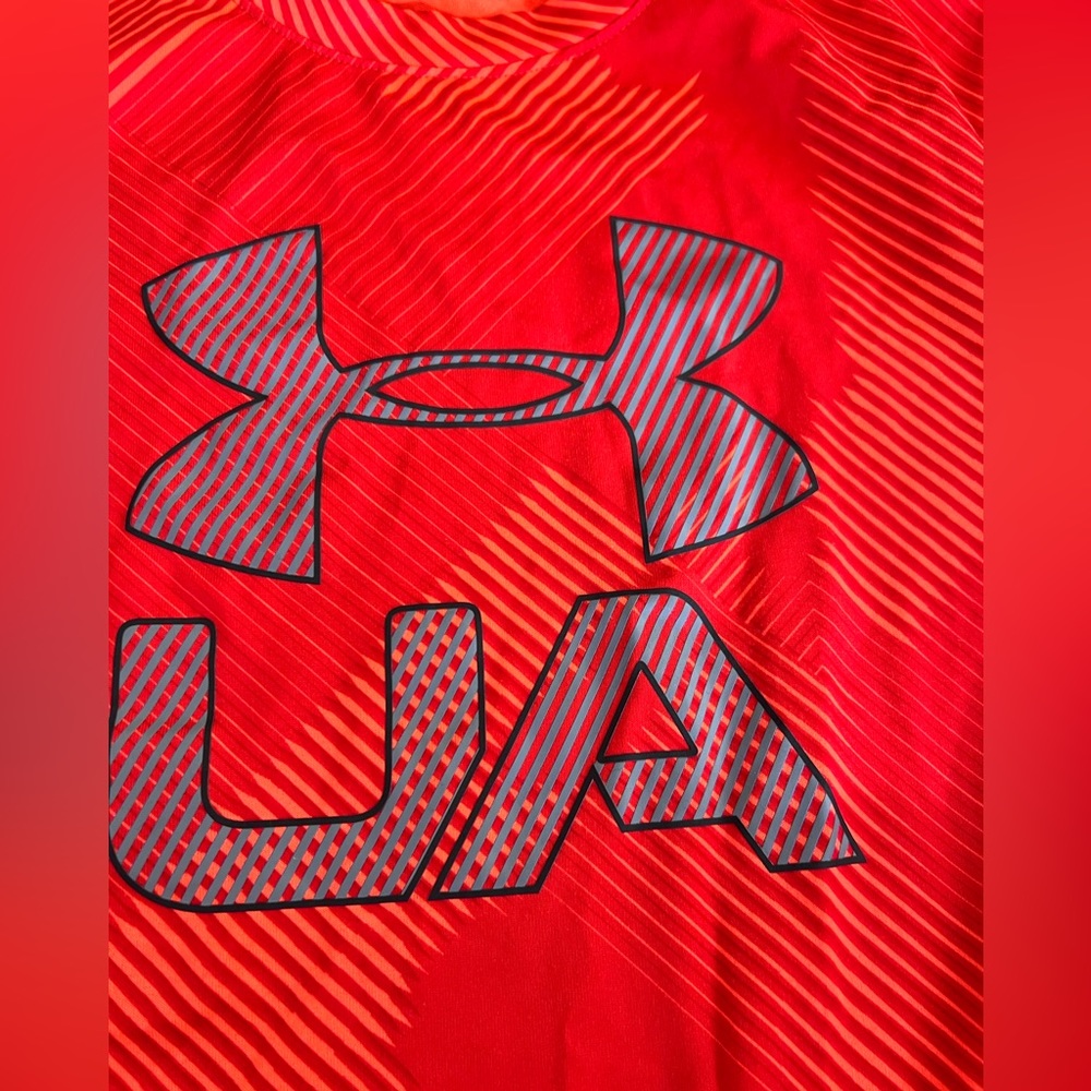 Under Armour dri fit tshirt size medium